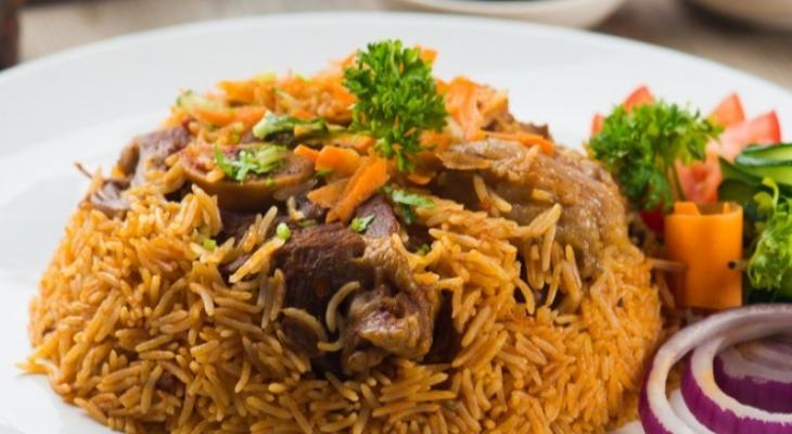 كبسة باللحمة مع سلطة (4 أشخاص)