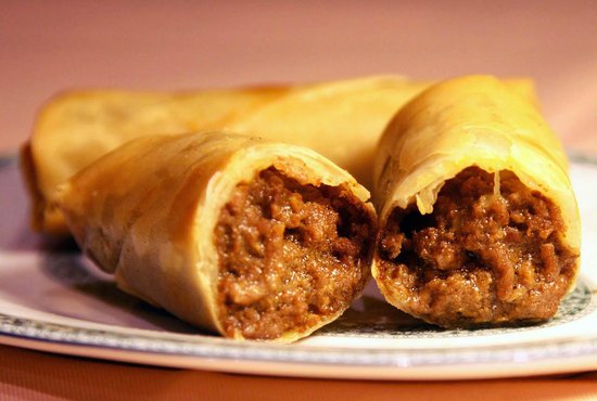 معجنات باللحمة (رولز غصن البان)